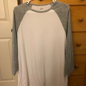 Men’s Nike SB 3/4 Shirt